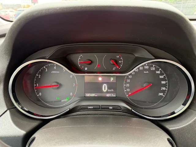 Opel Grandland X - foto 9