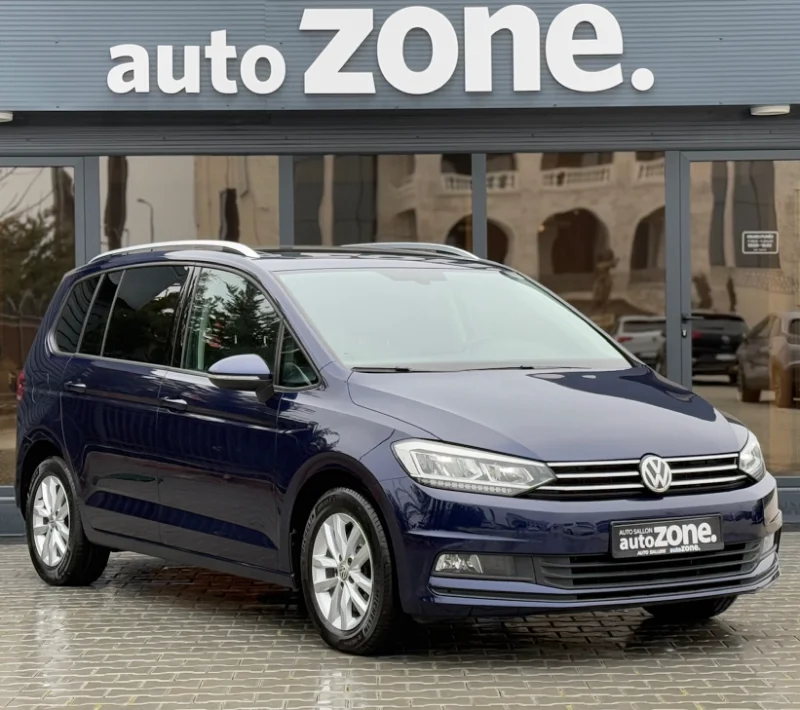 Volkswagen Touran - foto 2